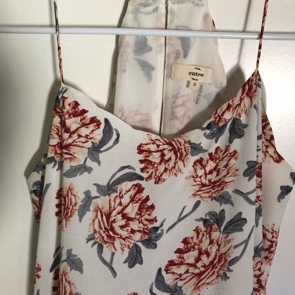 Entro Floral Scalloped Tank - Picture 4 of 7